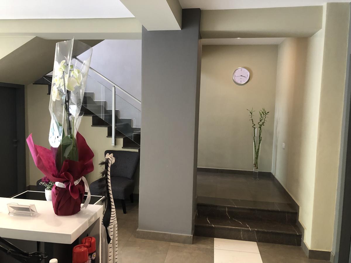 Soleo Hotel Tirana Extérieur photo
