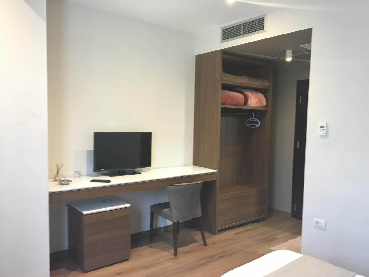Soleo Hotel Tirana Extérieur photo
